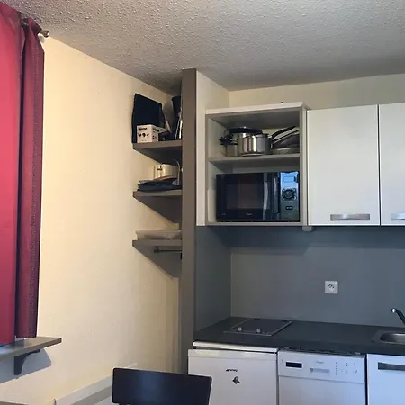 Apartment Renove Au Pied Des Pistes - Fr-1-181-2472